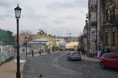 Kiev, Ukrayna - 16 Şubat 2020: Andreevsky kökenli mimari
