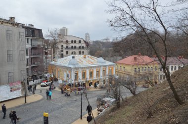 Kiev, Ukrayna - 16 Şubat 2020: Andreevsky kökenli mimari