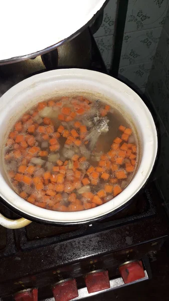 Vários Alimentos Caseiros Cozidos Cozinha — Fotografia de Stock