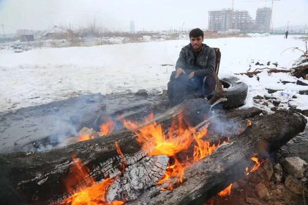 Sırbistan 'da kışın mülteciler — Stok fotoğraf