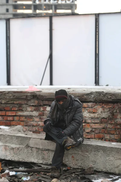 Refugiados durante o inverno na Sérvia — Fotografia de Stock