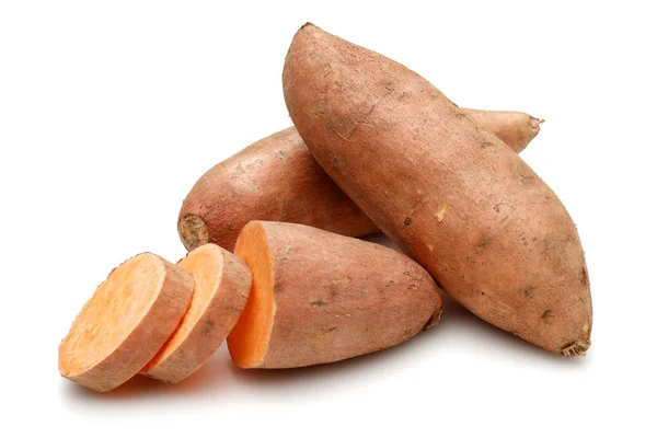 Sötpotatis med isolerade skivor — Stockfoto