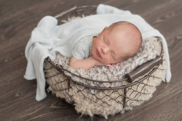 Bebé Recién Nacido Dormido Concepto Saludable Médico Niño Sano Concepto — Foto de Stock