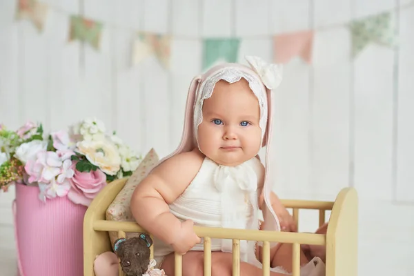 Bebê Engraçado Bonito Com Orelha Coelho Cartão Páscoa Espaço Cópia — Fotografia de Stock
