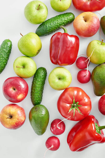 Здоровое питание. Другая здоровая пища. Вид сверху. Плоская диета, вегетарианство и вегетарианство, сырые продукты и детокс-диета. Супермаркет и ферма
