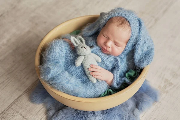 Un Nouveau Ne Endormi Concept Sain Et Medical Enfant En Sante Concept D Hopital Et De Un Nouveau Ne Endormi Concept Sain Et Medical Enfant En Sante Concept D Hopital Et De