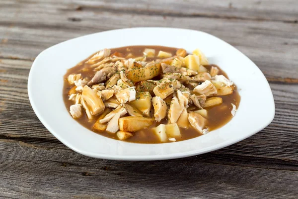 Poutine de pollo cocina quebec —  Fotos de Stock