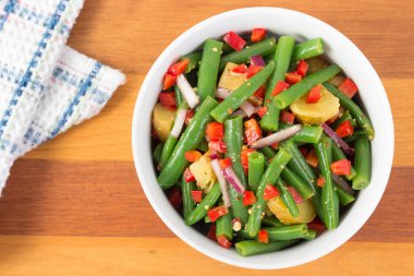 yeşil fasulye ve patates salatası