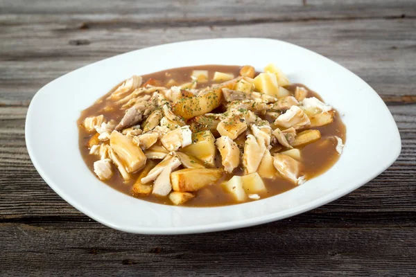 Chicken poutine quebec cuisine — Stockfoto