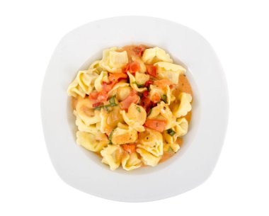 domates soslu makarna makarna