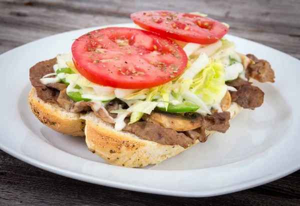 Wołowina stek sub sandwich — Zdjęcie stockowe