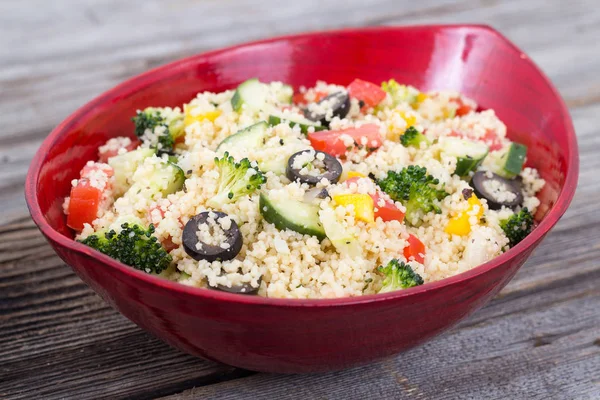 Tigela de salada de cuscuz — Fotografia de Stock