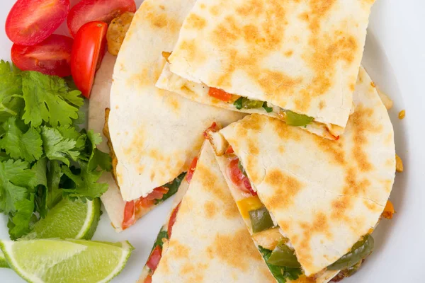 Tavuk quesadilla yemeği