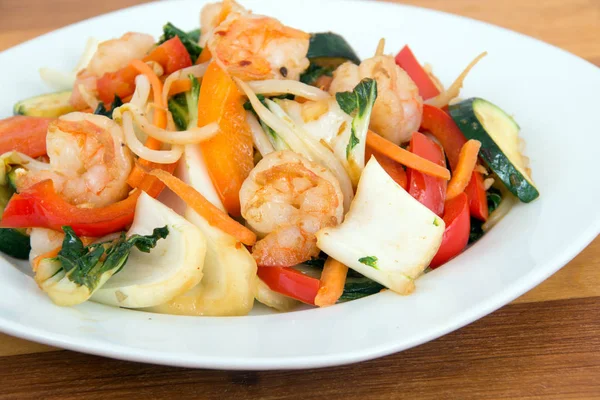 Shrimp stir fry with vegetables dinner — Stock Photo, Image