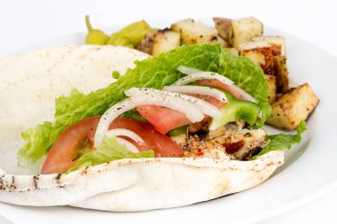 Tavuklu pide sandviç