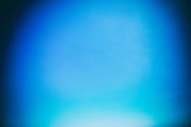 Mavi Berrak gökyüzü soyut hanımefendi ile