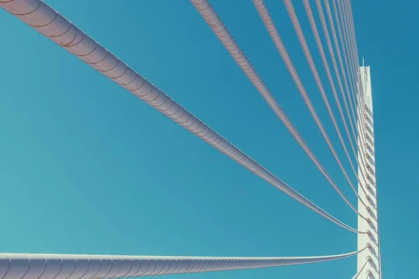 Estrutura de ponte abstrata branca no céu — Fotografia de Stock