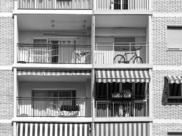 Common Apartament Building Block Exterior Facade — Stock Photo, Image