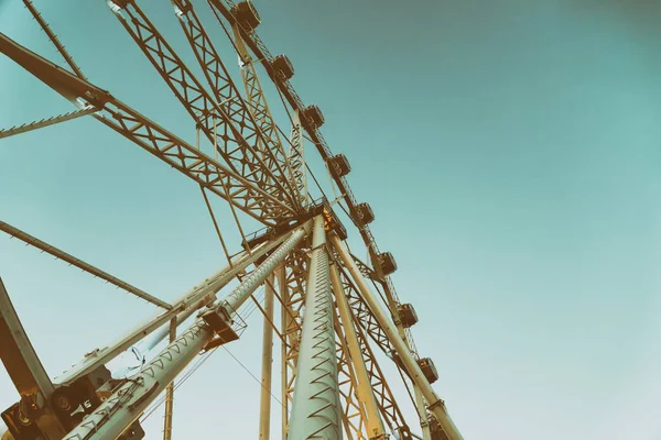 Giant Ferris Wheel In Fun Park On Night Sky — Stock Photo, Image