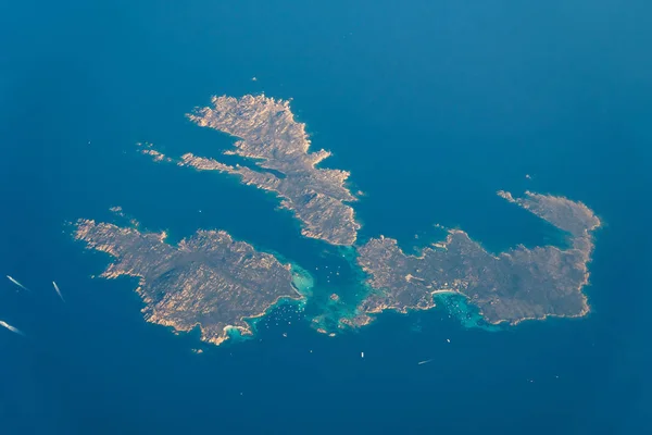 Δορυφορική άποψη της γης νησιά στη Μεσόγειο θάλασσα — Φωτογραφία Αρχείου