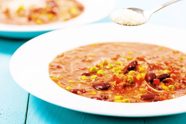 Minestrone-Suppe mit Parmesan — Stockfoto