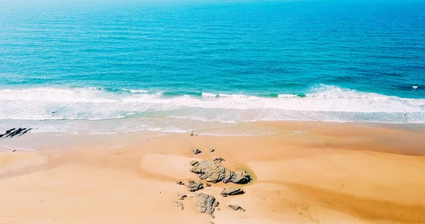 Letecké Panoramatické Drone Pohled Blue Ocean Waves Krásná Písečná Pláž — Stock fotografie
