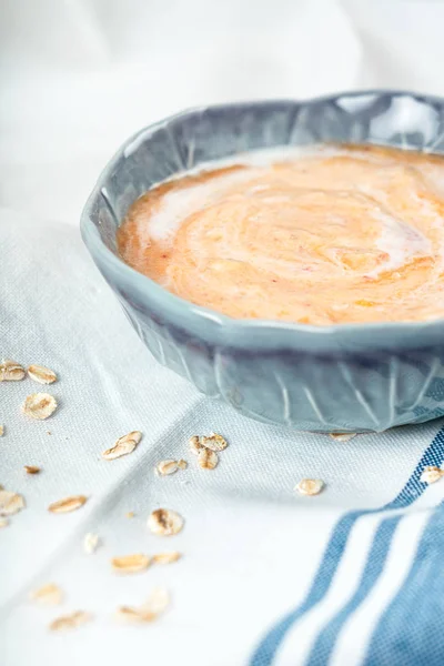 Yogurt Oats Peaches — Stock Photo, Image