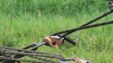 Atlamak için yazın ipi çek.