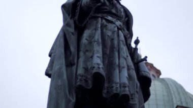Güzel bir yer. Güzel Prag şehri. Charles Köprüsü. Sonbaharda Prag