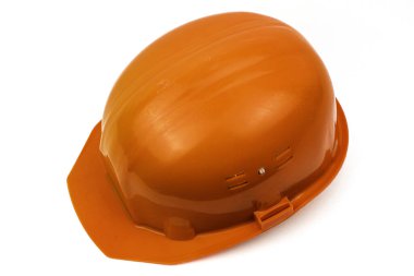 Beyaz arka planda sarı miğfer