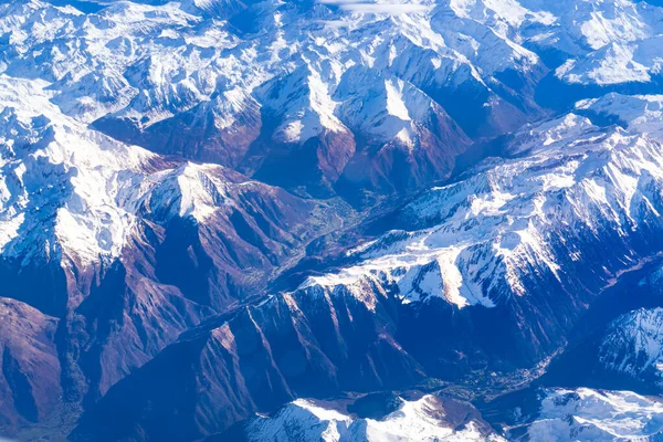 Vuelo Sobre Las Montañas Nevadas Los Pirineos — Foto de Stock