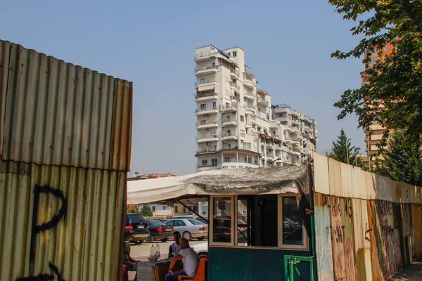 Tirana Albania Agosto 2017 Calle Capital Albania Tirana Con Casas — Foto de Stock