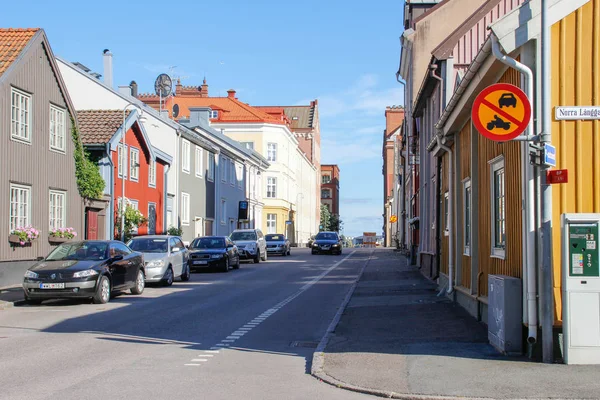Kalmar Szwecja Czerwca 2016 Urocze Przytulne Domy Skandynawskiej Architektury Ulicy — Zdjęcie stockowe