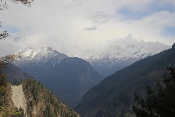 Nepal Deki Himalaya Dağlarının Muhteşem Manzarası Dünyanın Yüksek Yaya Geçidi — Stok fotoğraf