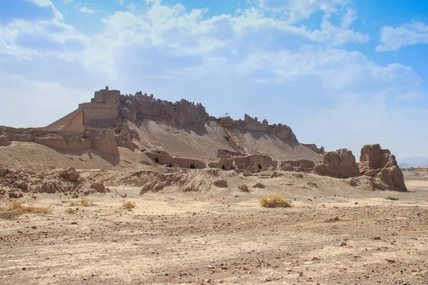 Bam, İran - 22 Mayıs 2017: Tarihi boşaltılan kale Bam