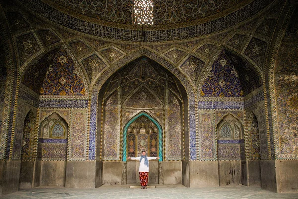 Esfahán, Irán - 14 de mayo de 2017: La principal atracción de la ciudad de — Foto de Stock