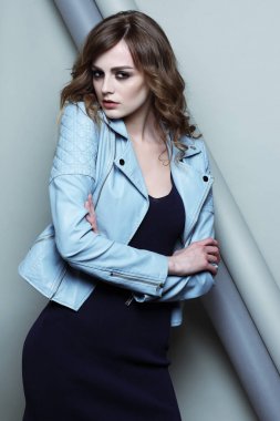 güzel bir kadın moda