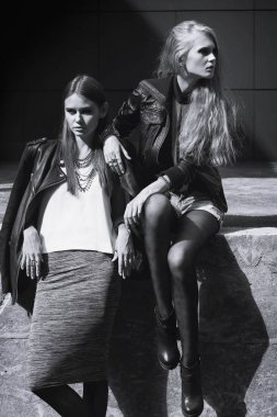 Açık poz kadınlar