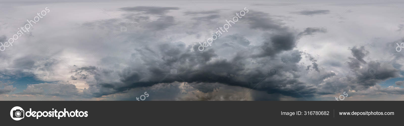 céu azul com lindas nuvens fofas sem chão. panorama hdri sem costura visão  de ângulo de 360 graus para uso em gráficos 3D ou desenvolvimento de jogos  como cúpula do céu ou