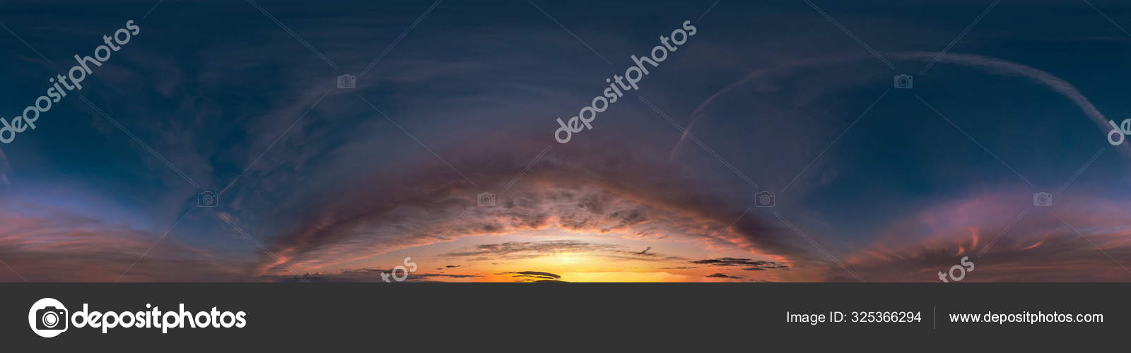 hdri 360 panorama do azul céu com cumulus nuvens com zênite dentro