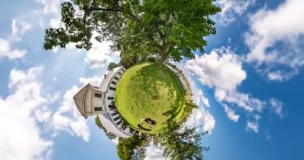 Kis Bolygóátalakulás Térgörbülete Absztrakt Torziós Forgó Teljes Repülős Panoráma Táj — Stock videók