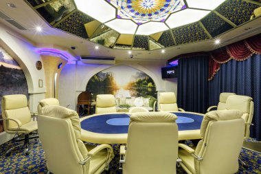 Las Vegas, Usa - Mayıs 2017: Poker ve roultte masalı seçkin lüks VIP kumarhanesi
