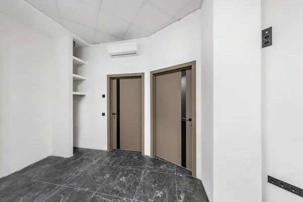 Corridoio Vuoto Bianco Ufficio Camera Interni Appartamenti Moderni Ufficio Clinica — Foto Stock