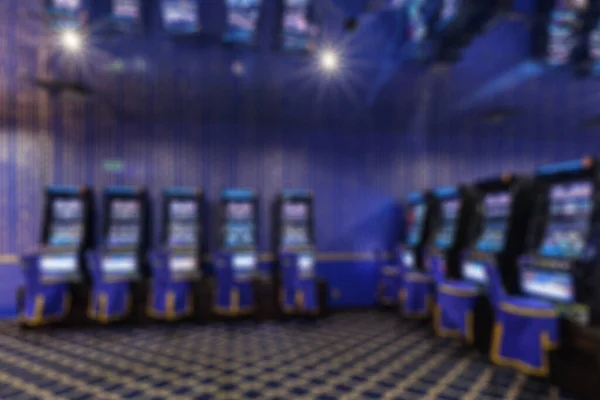 Suddig Bakgrund Inredning Elit Lyx Vip Casino Med Rader Spelautomater — Stockfoto