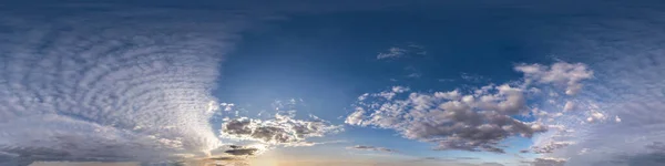 Céu Escuro Noite Azul Antes Pôr Sol Com Belas Nuvens — Fotografia de Stock