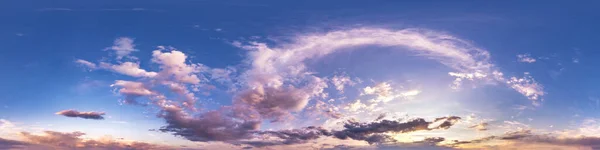 无缝洞全景360度透视蓝色粉红夜空日落前的云彩与天顶用于3D图形或游戏开发如天空穹顶或编辑无人机拍摄 — 图库照片