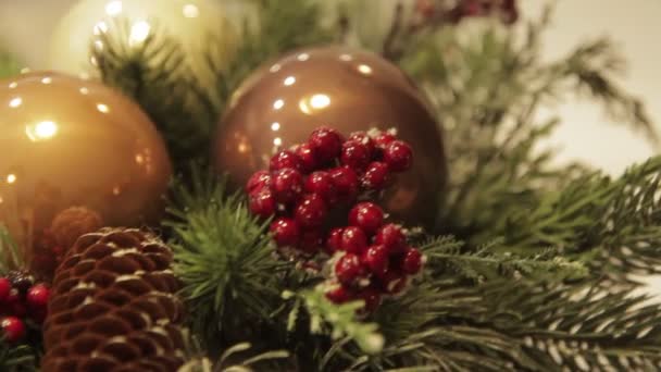 クリスマス気分だ木の下の贈り物 — ストック動画