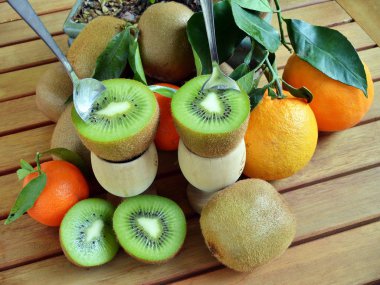 kivi dilimlenmiş, Natürmort