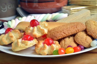 çay ve bisküvi evde. yakın çekim