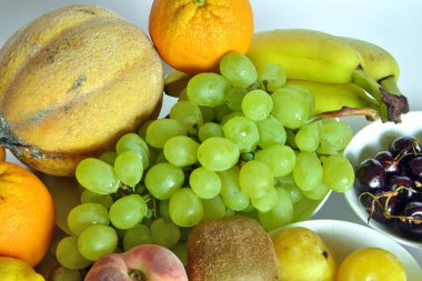  Çeşitli taze meyve